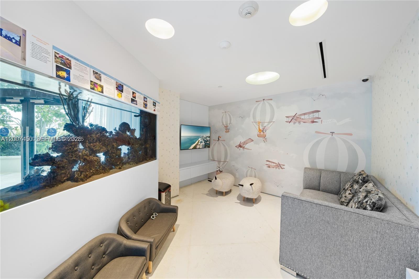 300 S Pointe Dr #3204, Miami Beach FL 33139