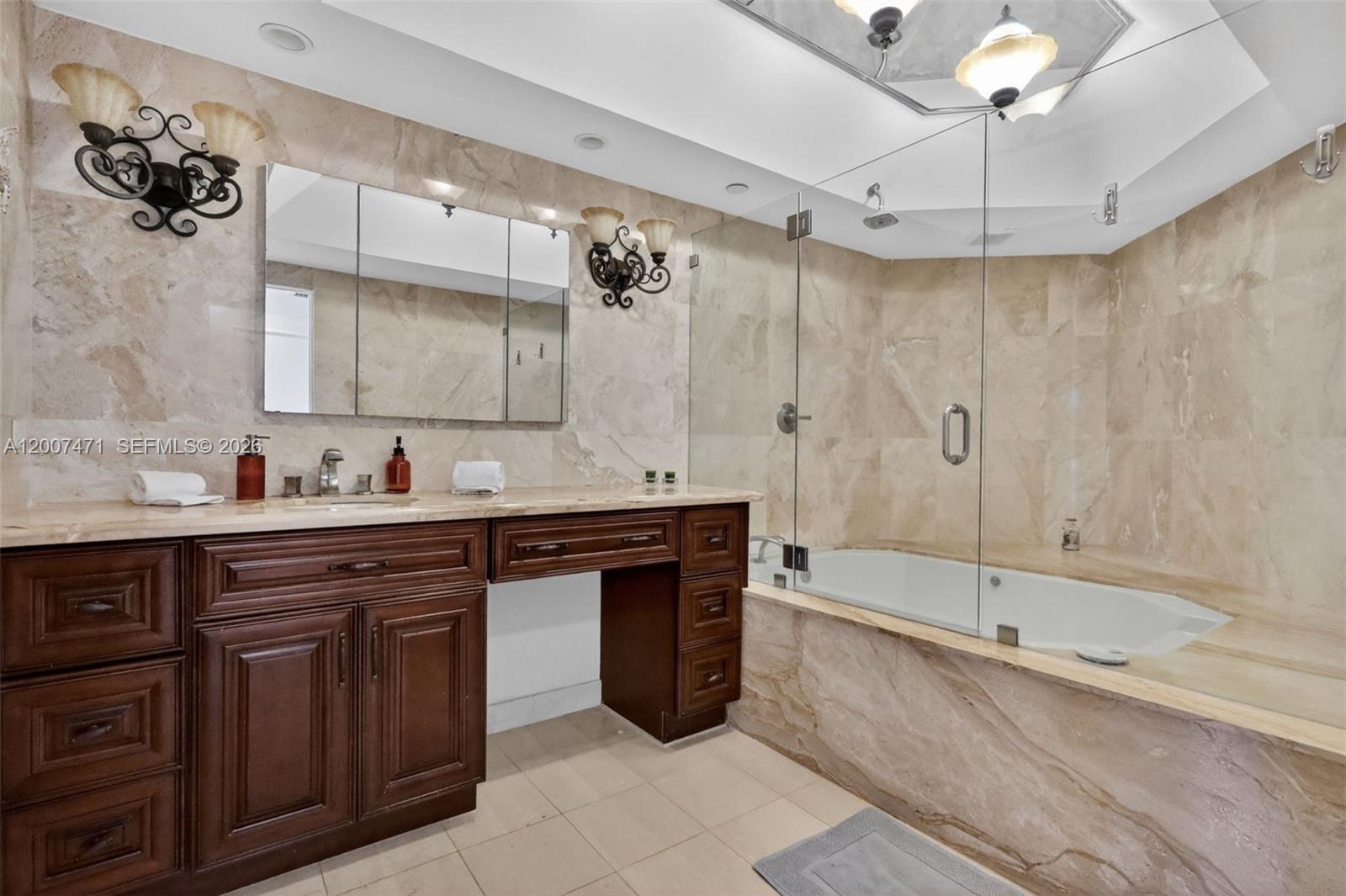3000 Island Blvd #2305, Aventura FL 33160