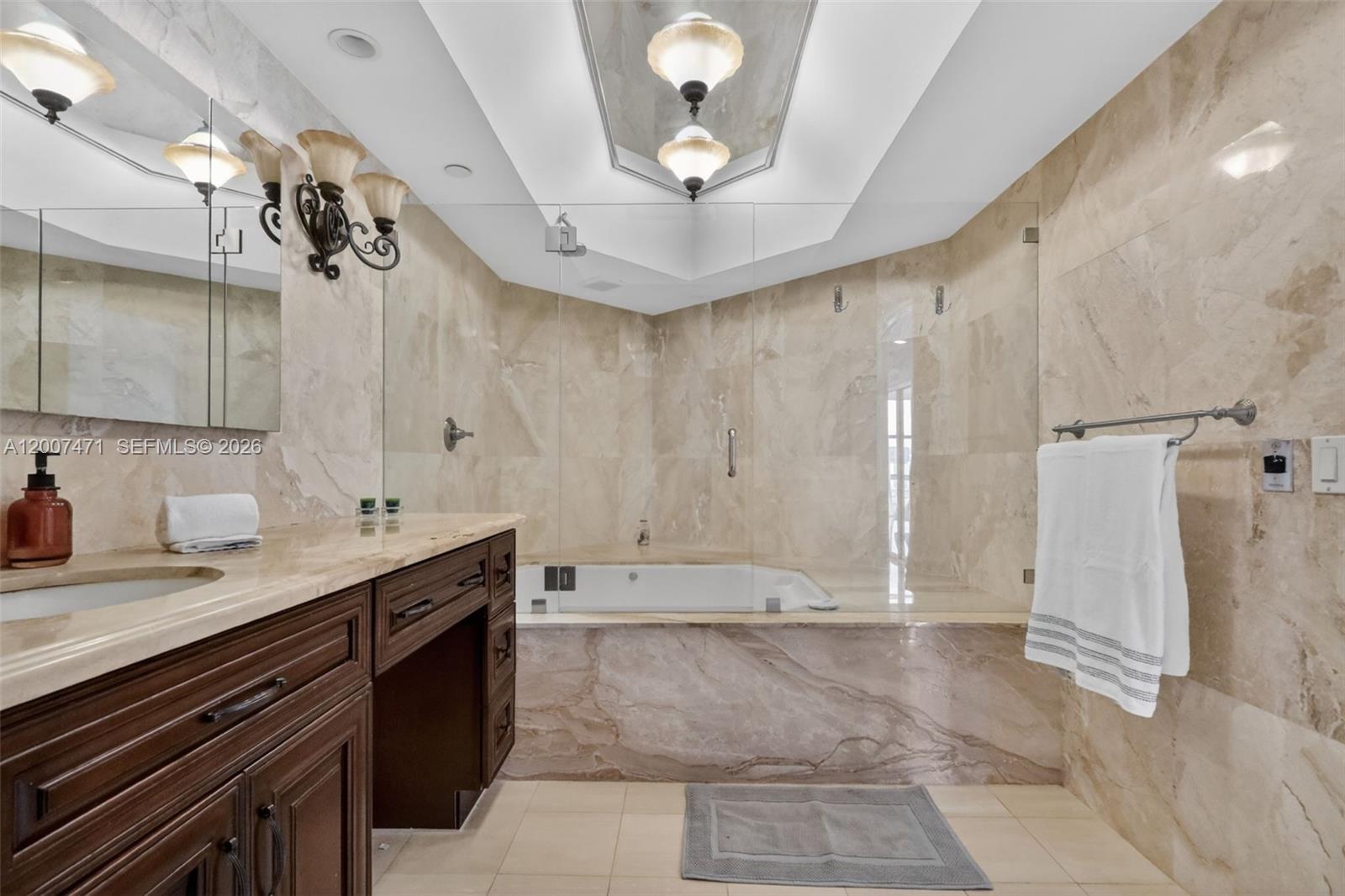 3000 Island Blvd #2305, Aventura FL 33160