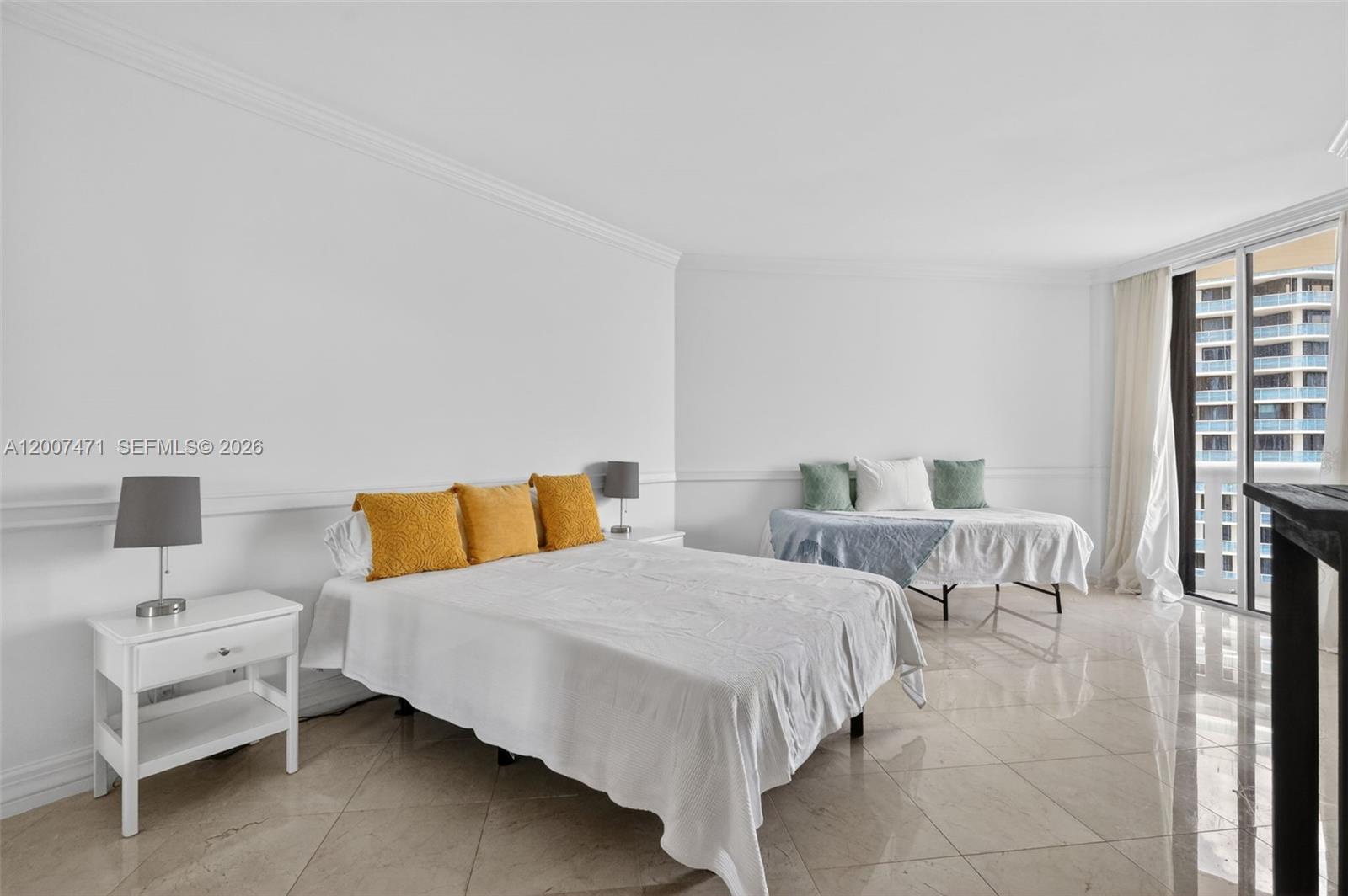 3000 Island Blvd #2305, Aventura FL 33160