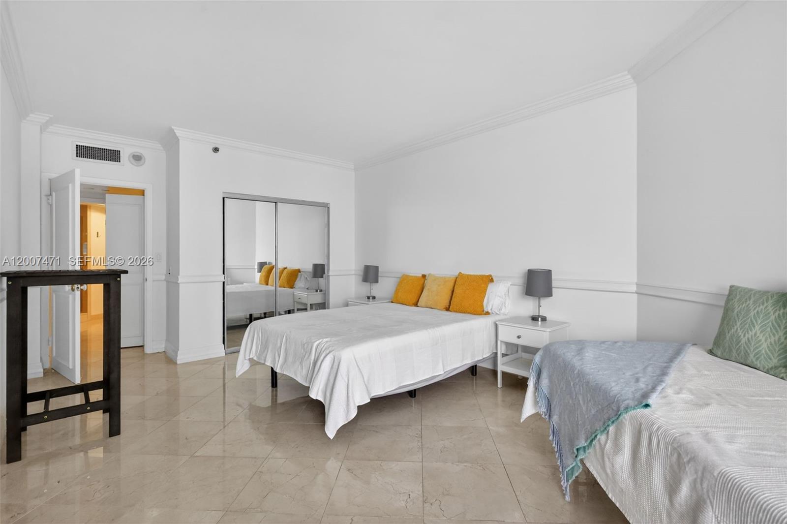 3000 Island Blvd #2305, Aventura FL 33160