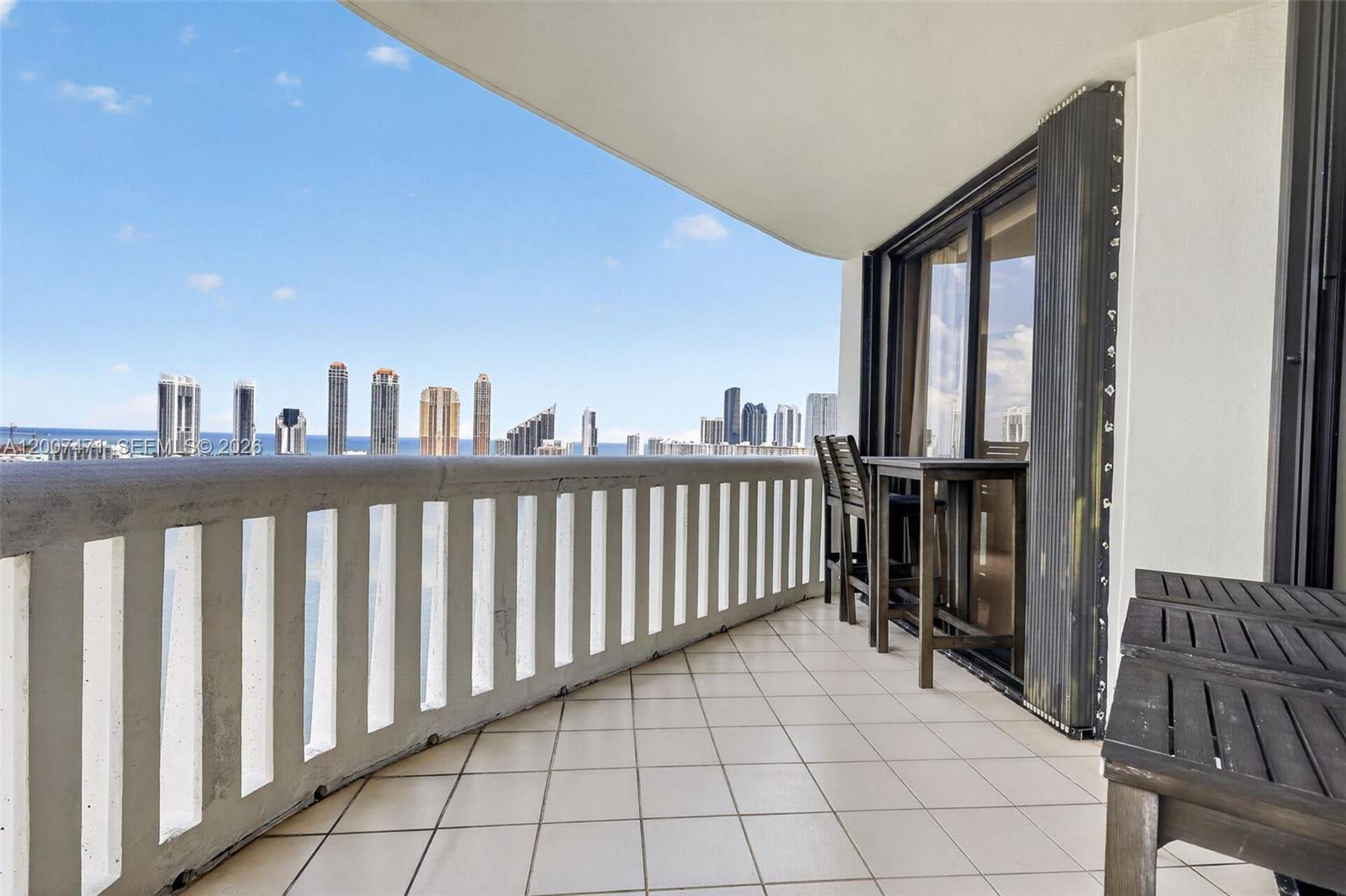 3000 Island Blvd #2305, Aventura FL 33160