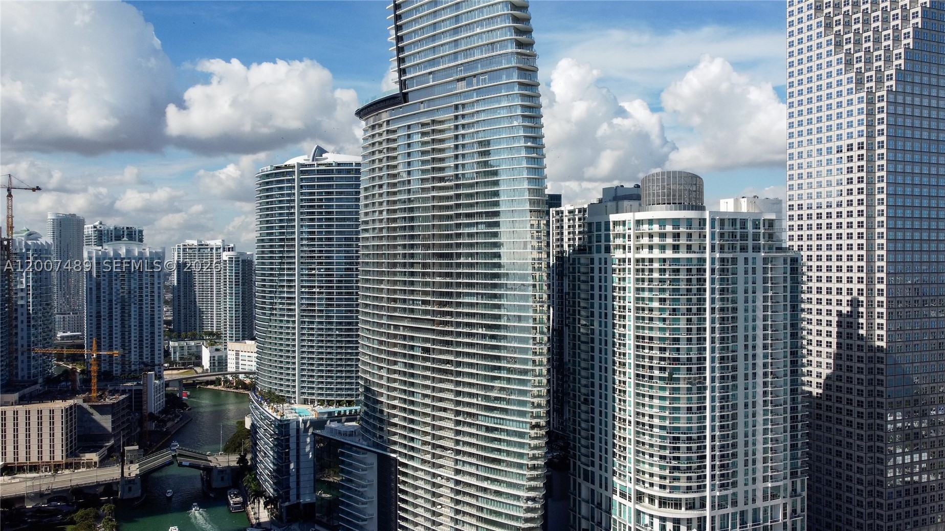 300 Biscayne Blvd Way #2802, Miami FL 33131