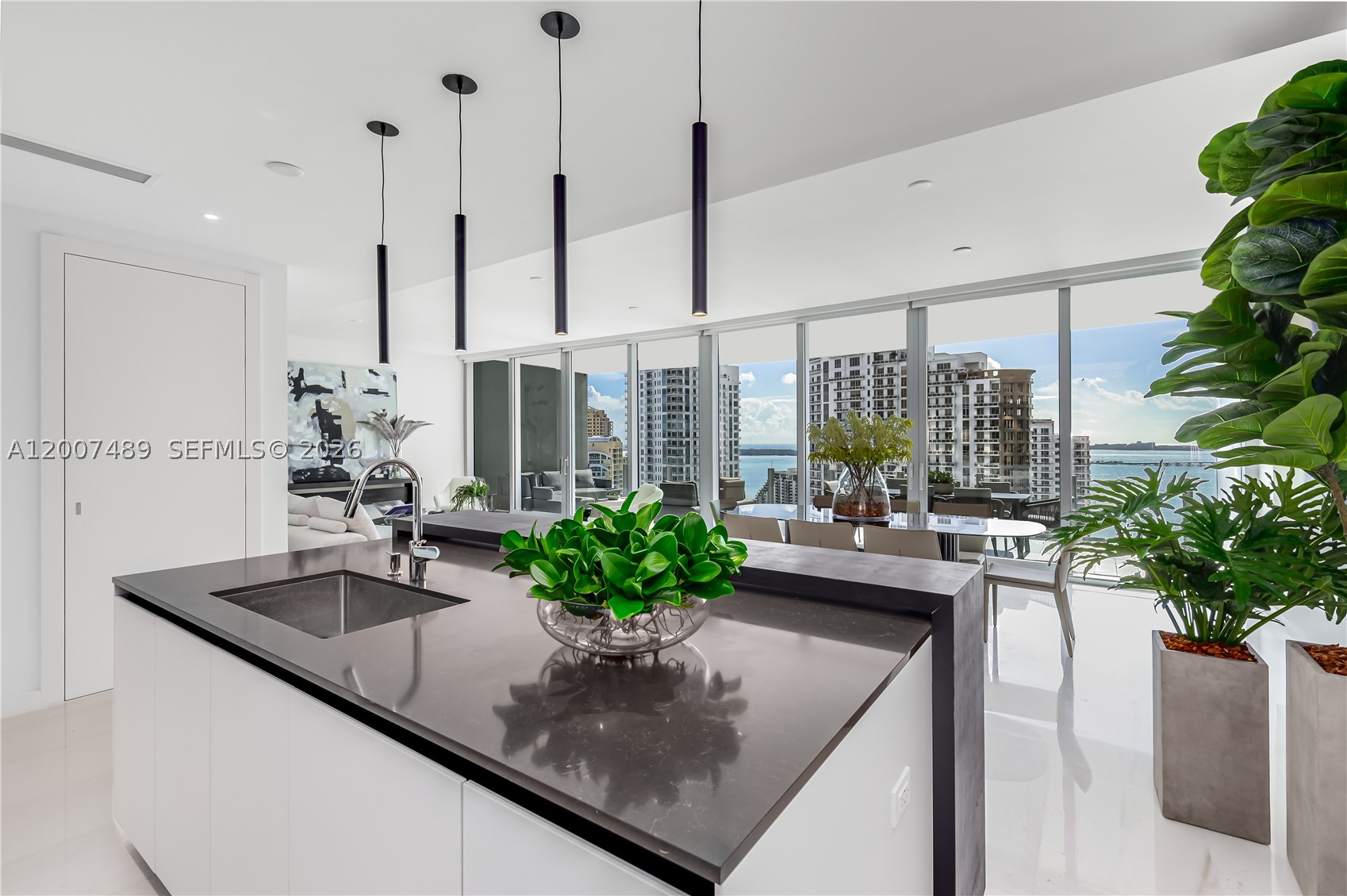 300 Biscayne Blvd Way #2802, Miami FL 33131