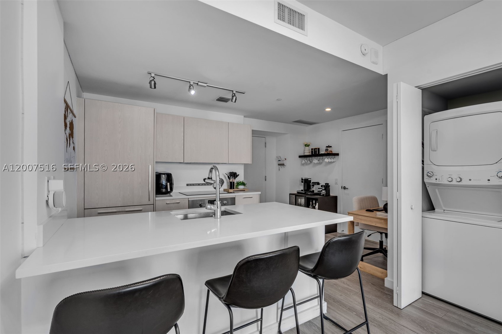 501 NE 31st St #3704, Miami FL 33137