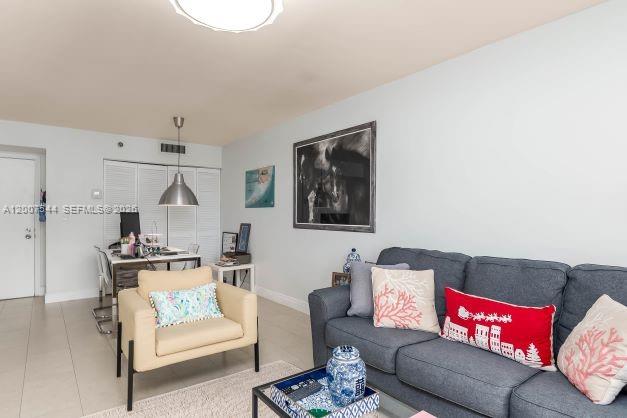 770 Claughton Island Dr #1905, Miami FL 33131