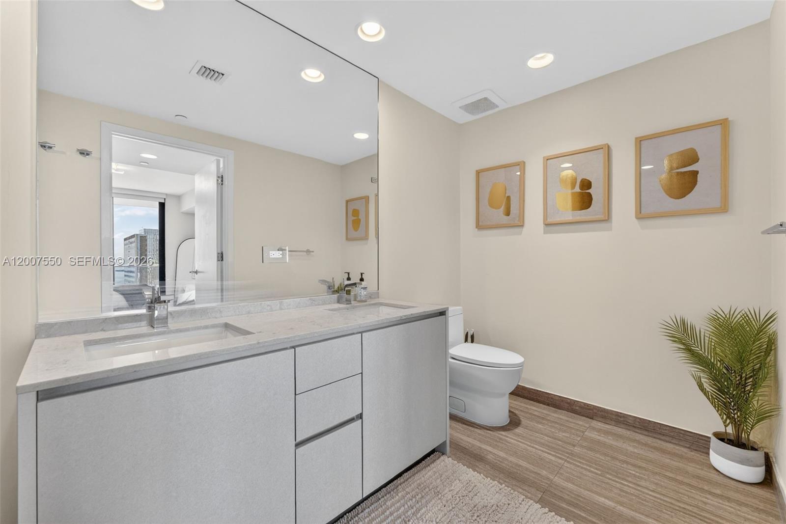 1010 Brickell Ave #3004, Miami FL 33131