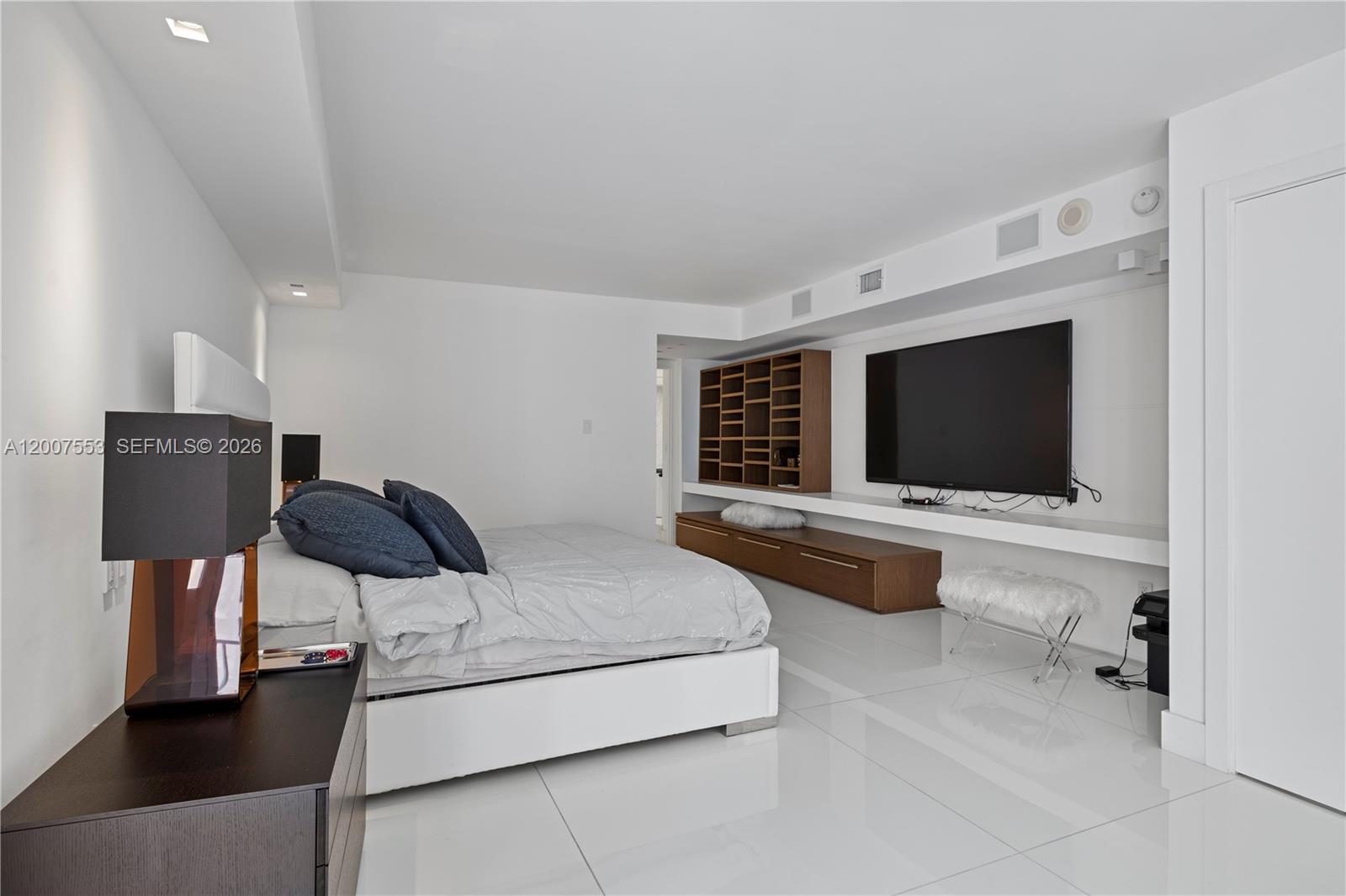 10155 Collins Ave #1210, Bal Harbour FL 33154