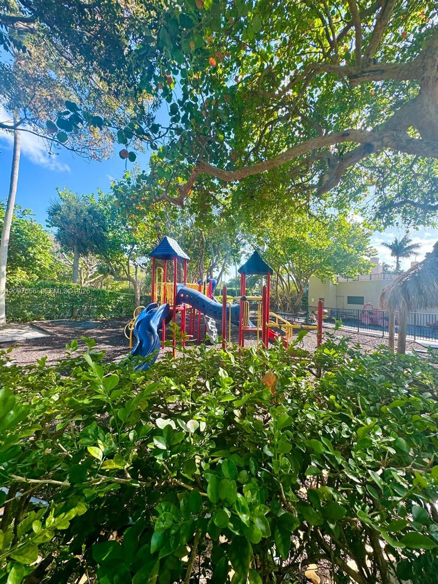 101 E Crandon Blvd #276, Key Biscayne FL 33149