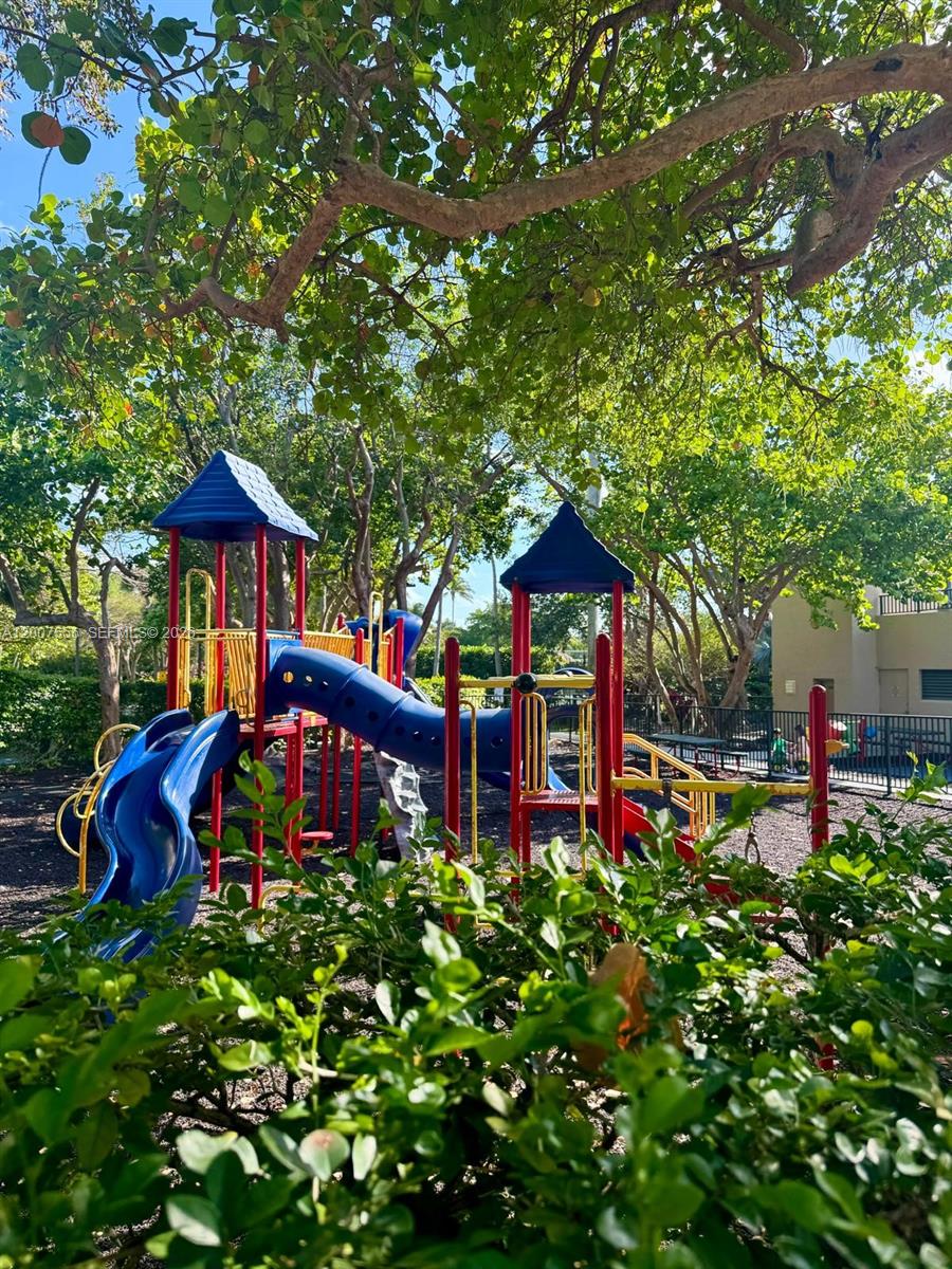 101 E Crandon Blvd #276, Key Biscayne FL 33149