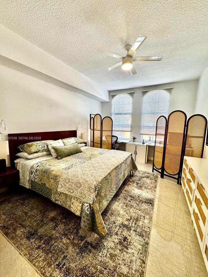 3001 NE 185th St #225, Aventura FL 33180