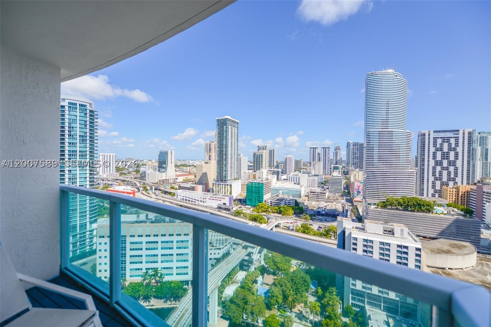 31 SE 5th St #3002, Miami FL 33131