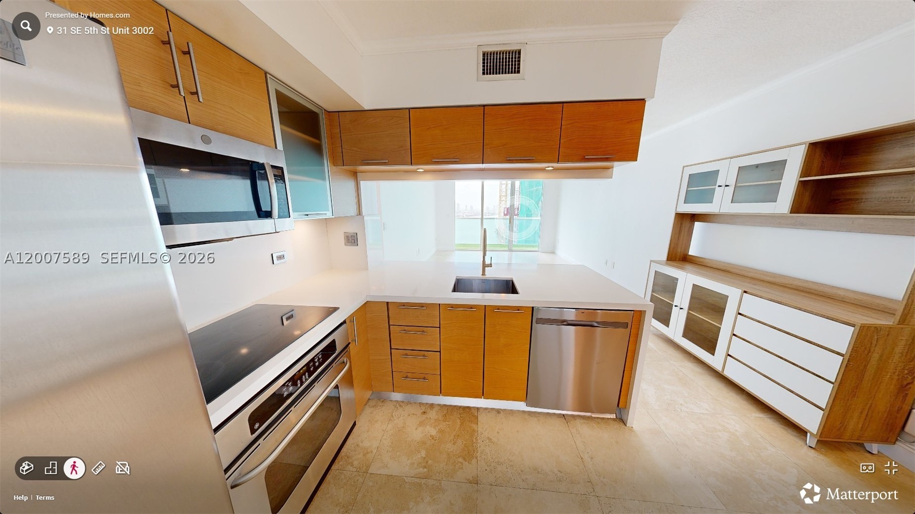 31 SE 5th St #3002, Miami FL 33131