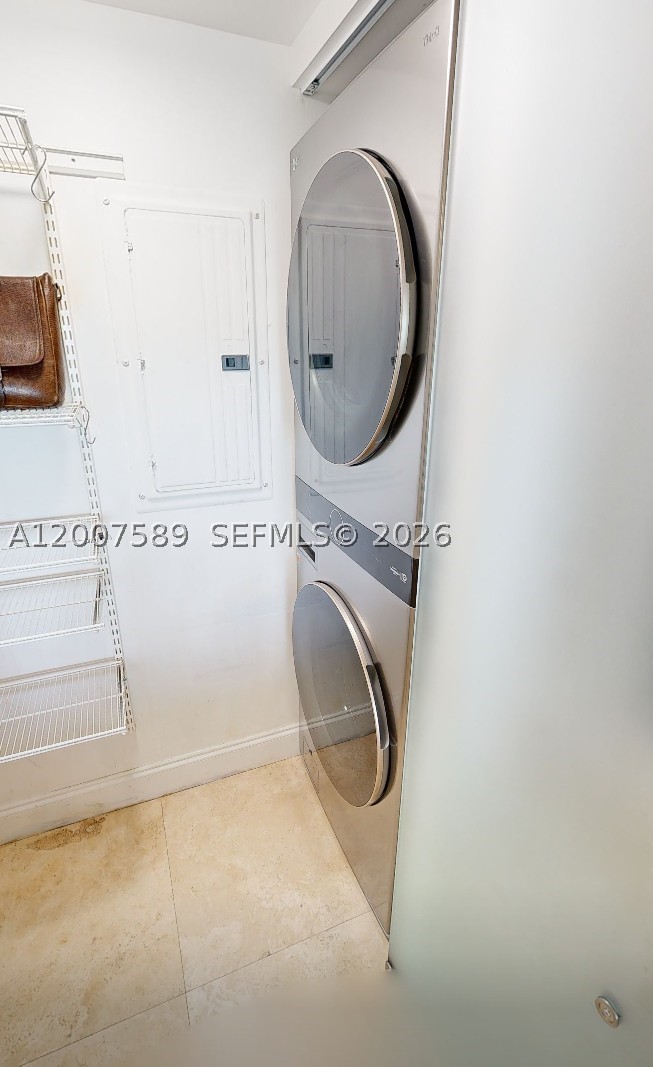 31 SE 5th St #3002, Miami FL 33131