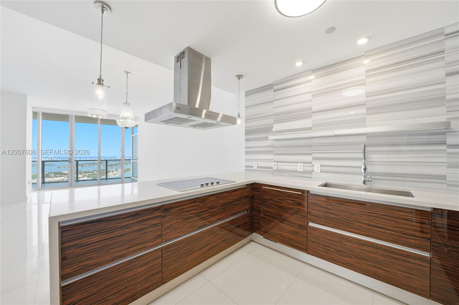 1100 Biscayne Blvd #4402, Miami FL 33132