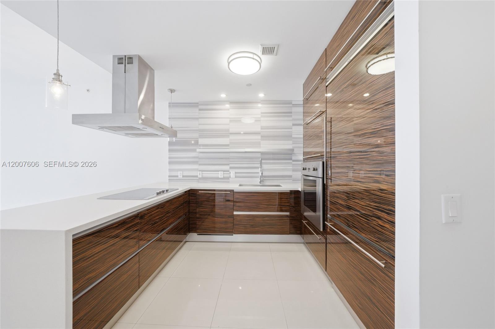 1100 Biscayne Blvd #4402, Miami FL 33132