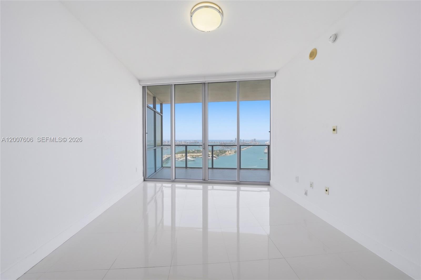 1100 Biscayne Blvd #4402, Miami FL 33132