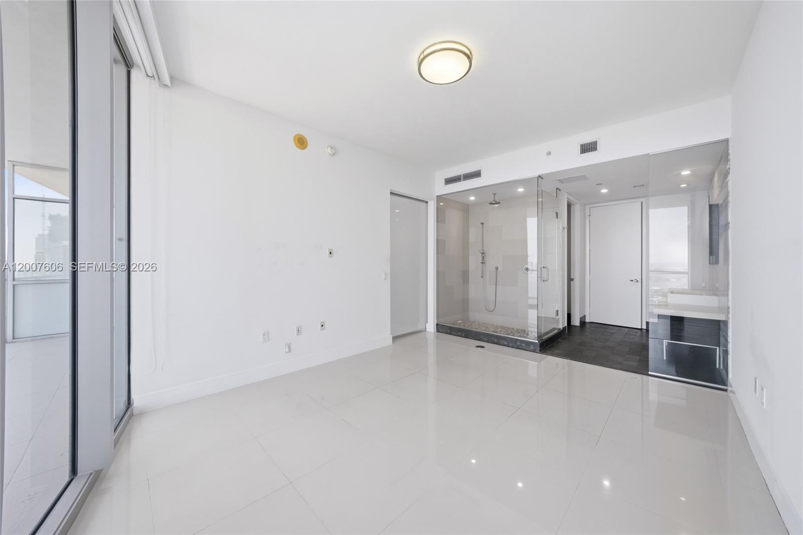 1100 Biscayne Blvd #4402, Miami FL 33132
