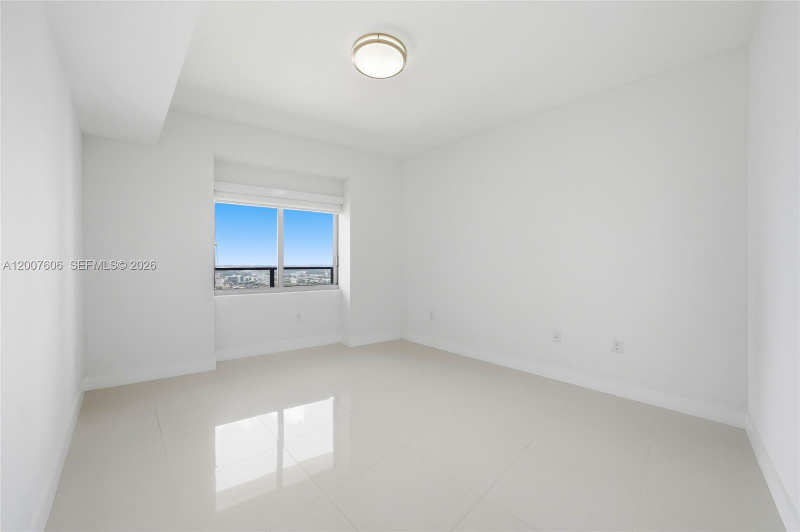 1100 Biscayne Blvd #4402, Miami FL 33132