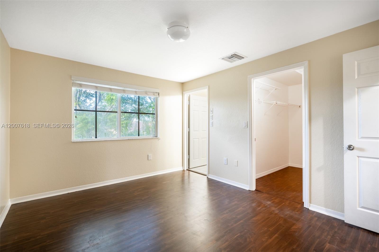 6051 SW 19th Pl, North Lauderdale FL 33068