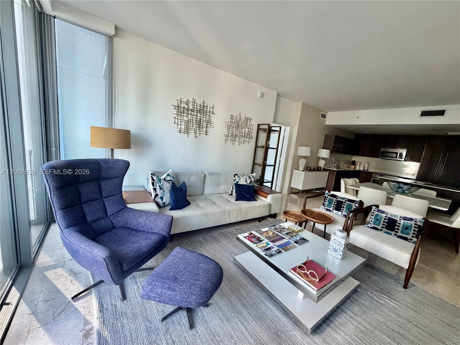 88 SW 7th St #1109, Miami FL 33130