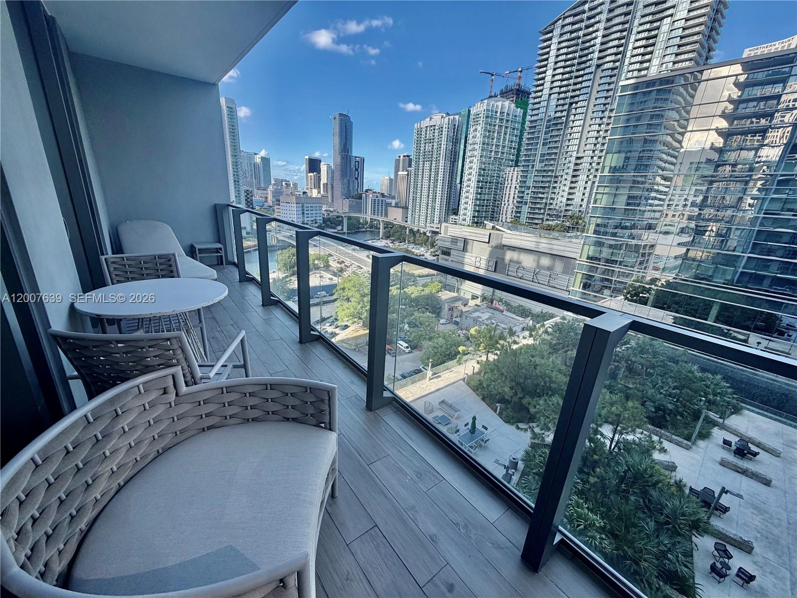 88 SW 7th St #1109, Miami FL 33130
