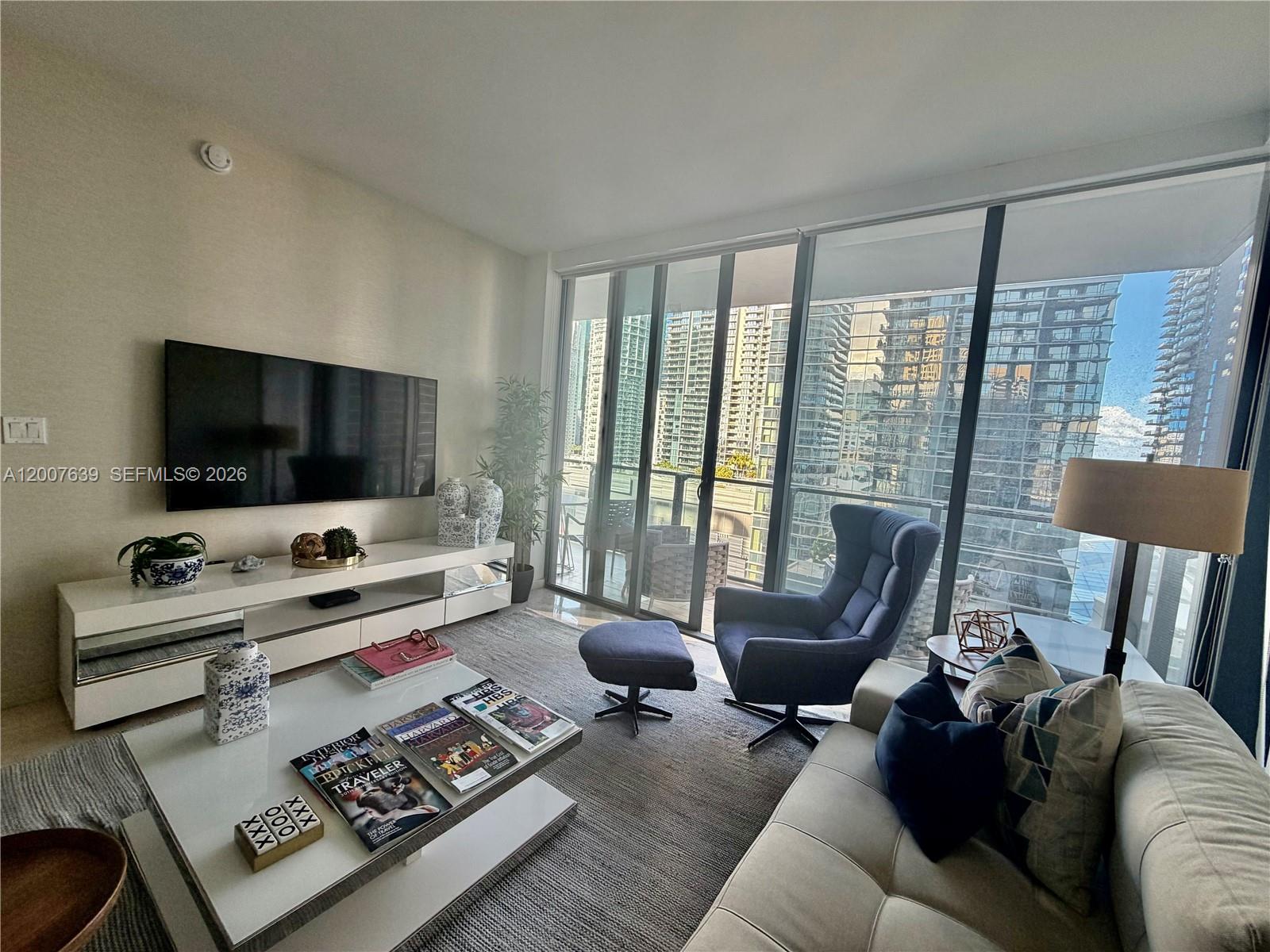 88 SW 7th St #1109, Miami FL 33130