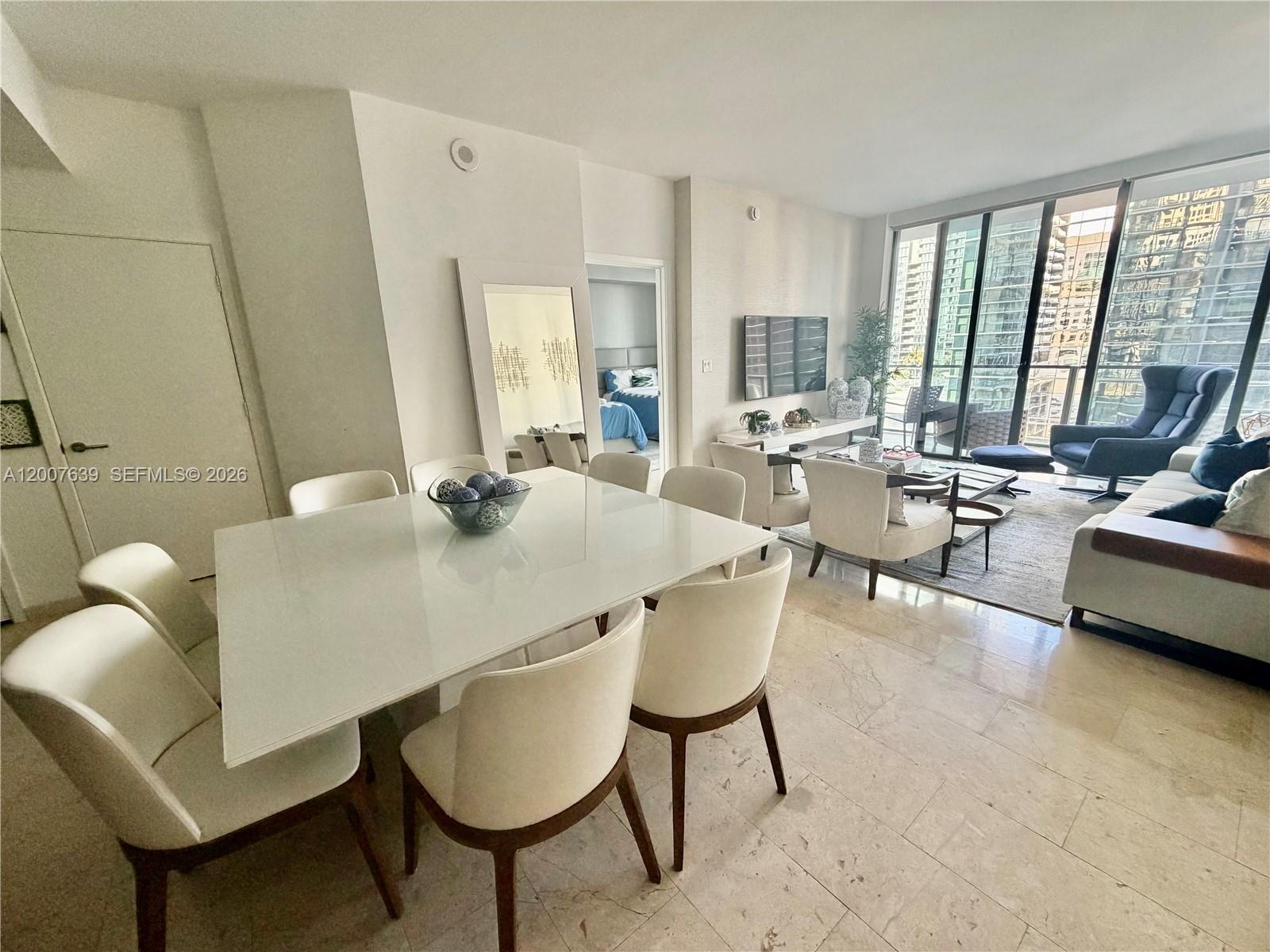 88 SW 7th St #1109, Miami FL 33130