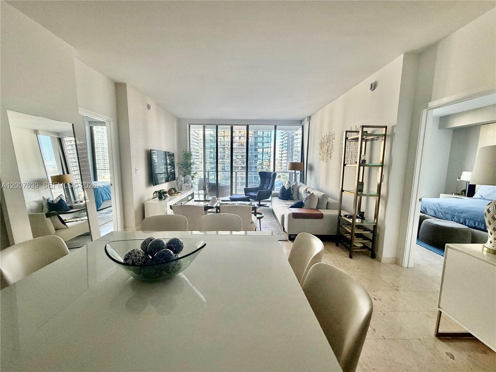 88 SW 7th St #1109, Miami FL 33130