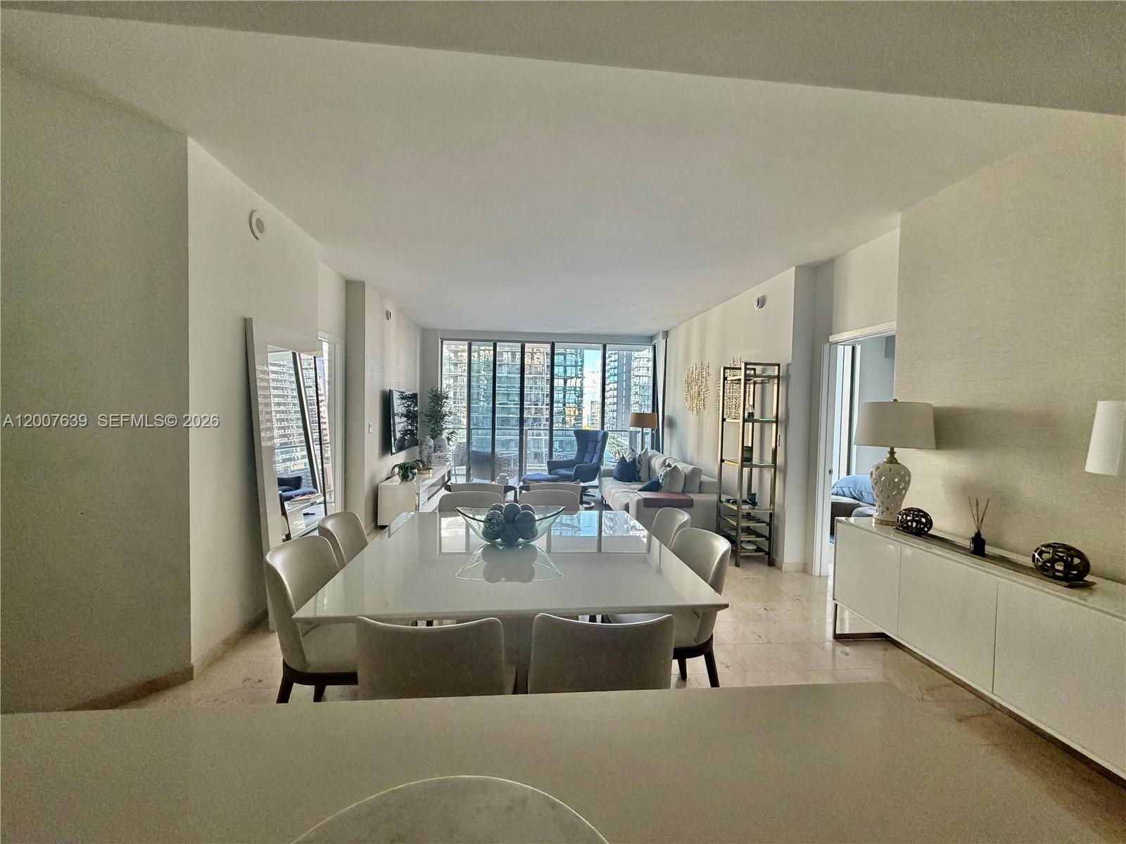 88 SW 7th St #1109, Miami FL 33130