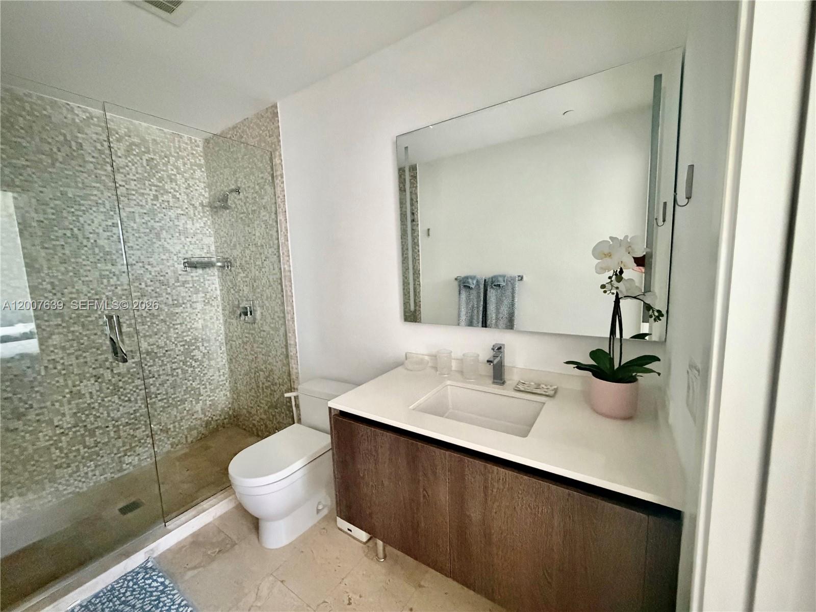 88 SW 7th St #1109, Miami FL 33130