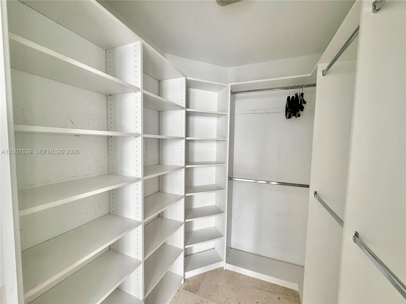 88 SW 7th St #1109, Miami FL 33130