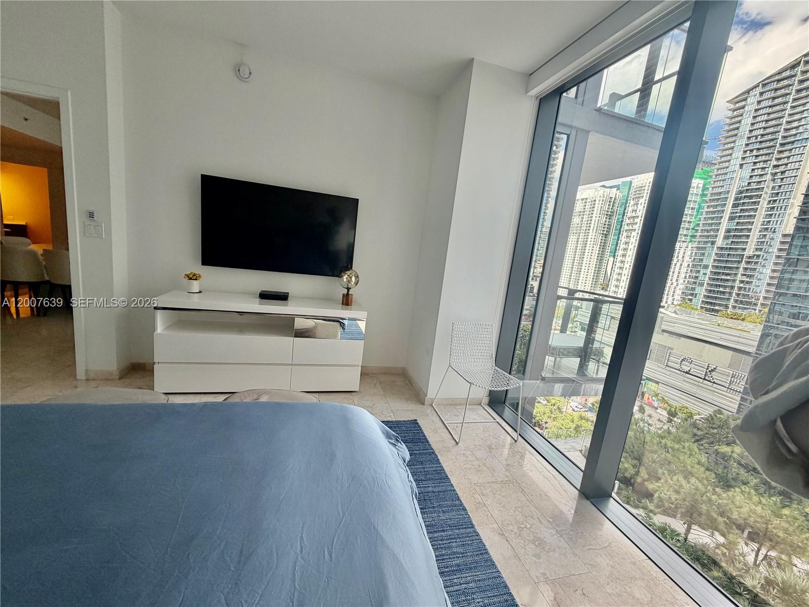 88 SW 7th St #1109, Miami FL 33130