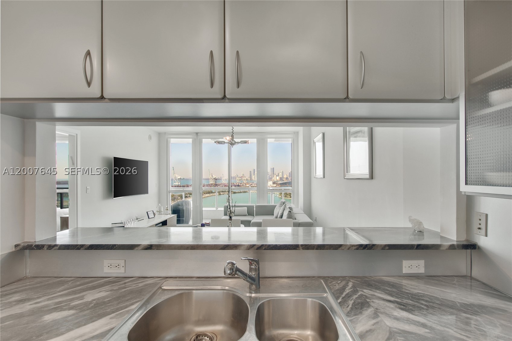 540 West Ave #2112, Miami Beach FL 33139