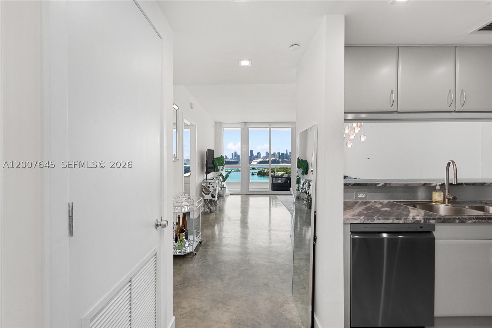 540 West Ave #2112, Miami Beach FL 33139