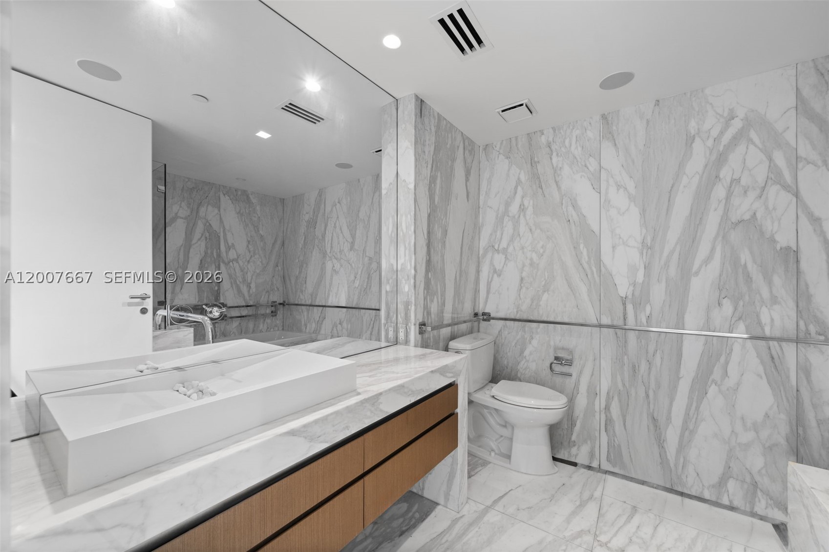 9999 Collins Ave #6J, Bal Harbour FL 33154
