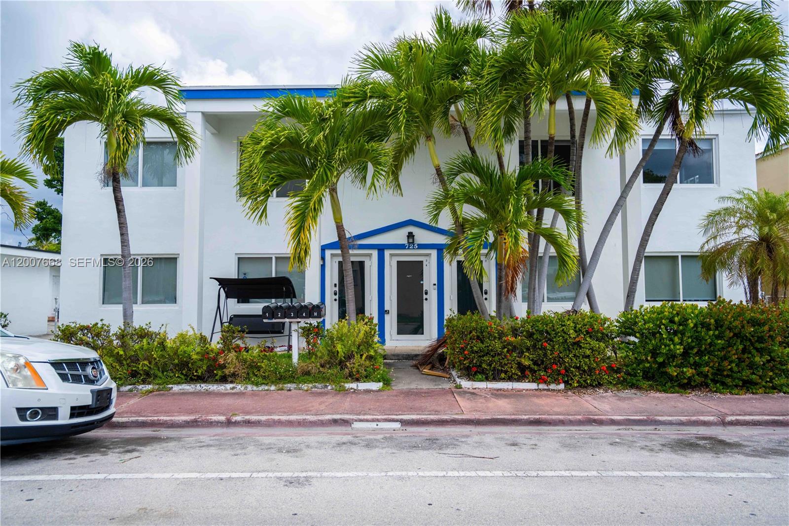725 81st St #2, Miami Beach FL 33141
