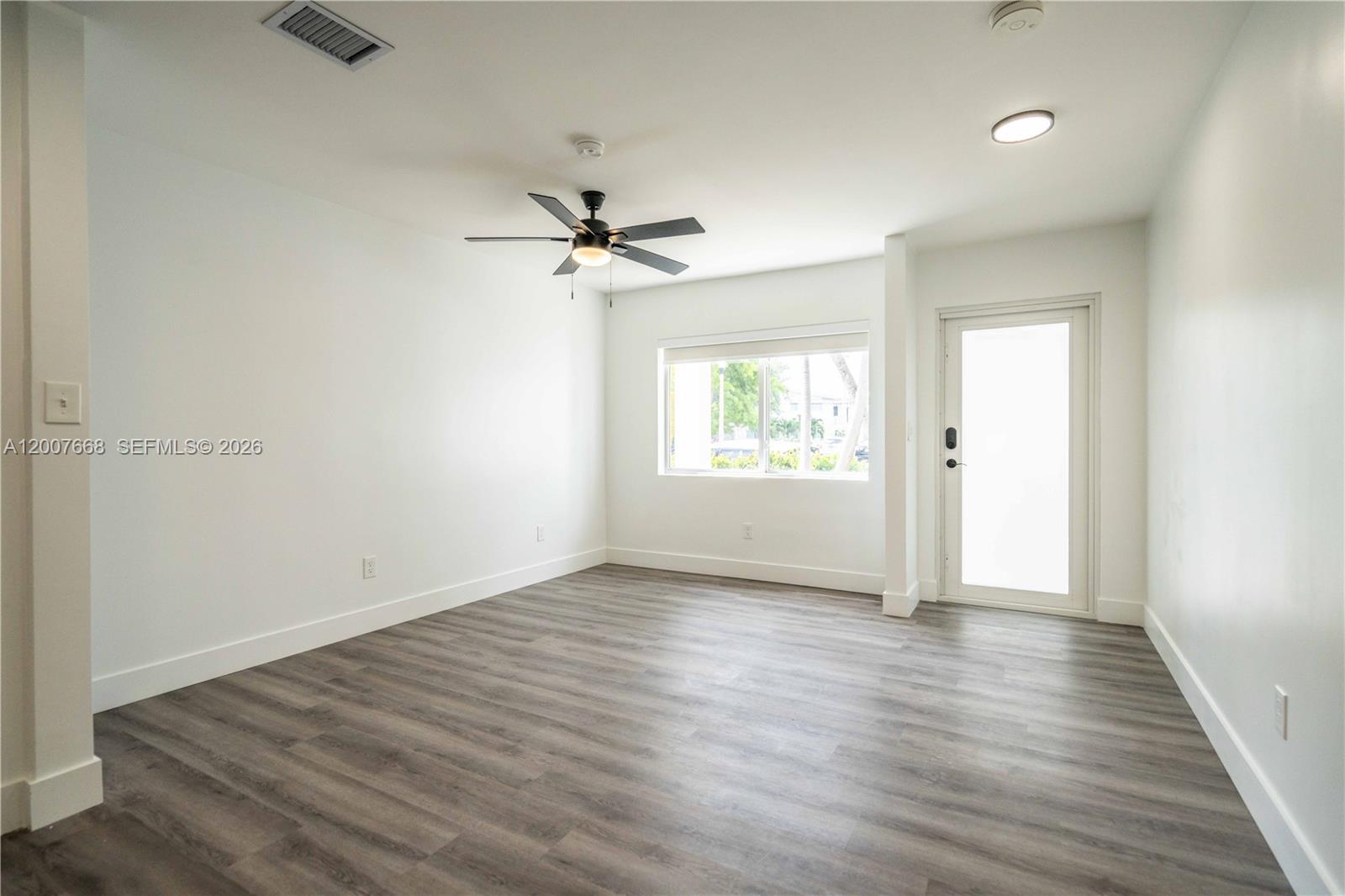 725 81st St #2, Miami Beach FL 33141