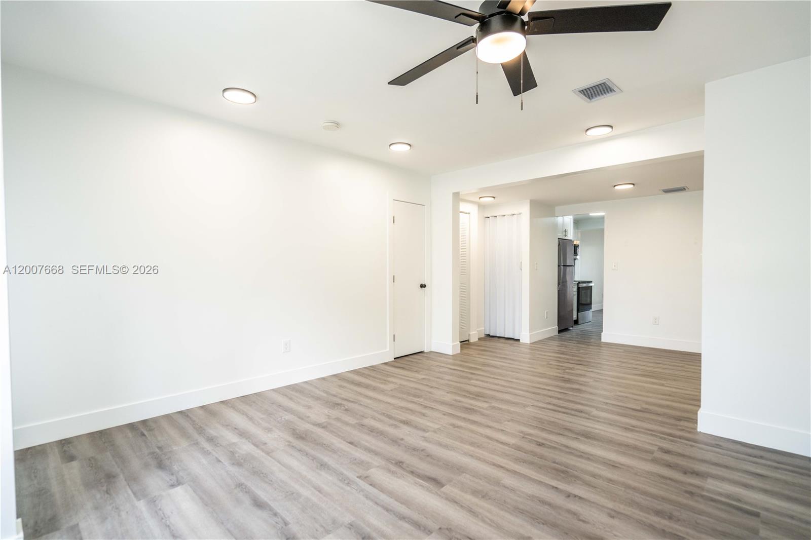 725 81st St #2, Miami Beach FL 33141
