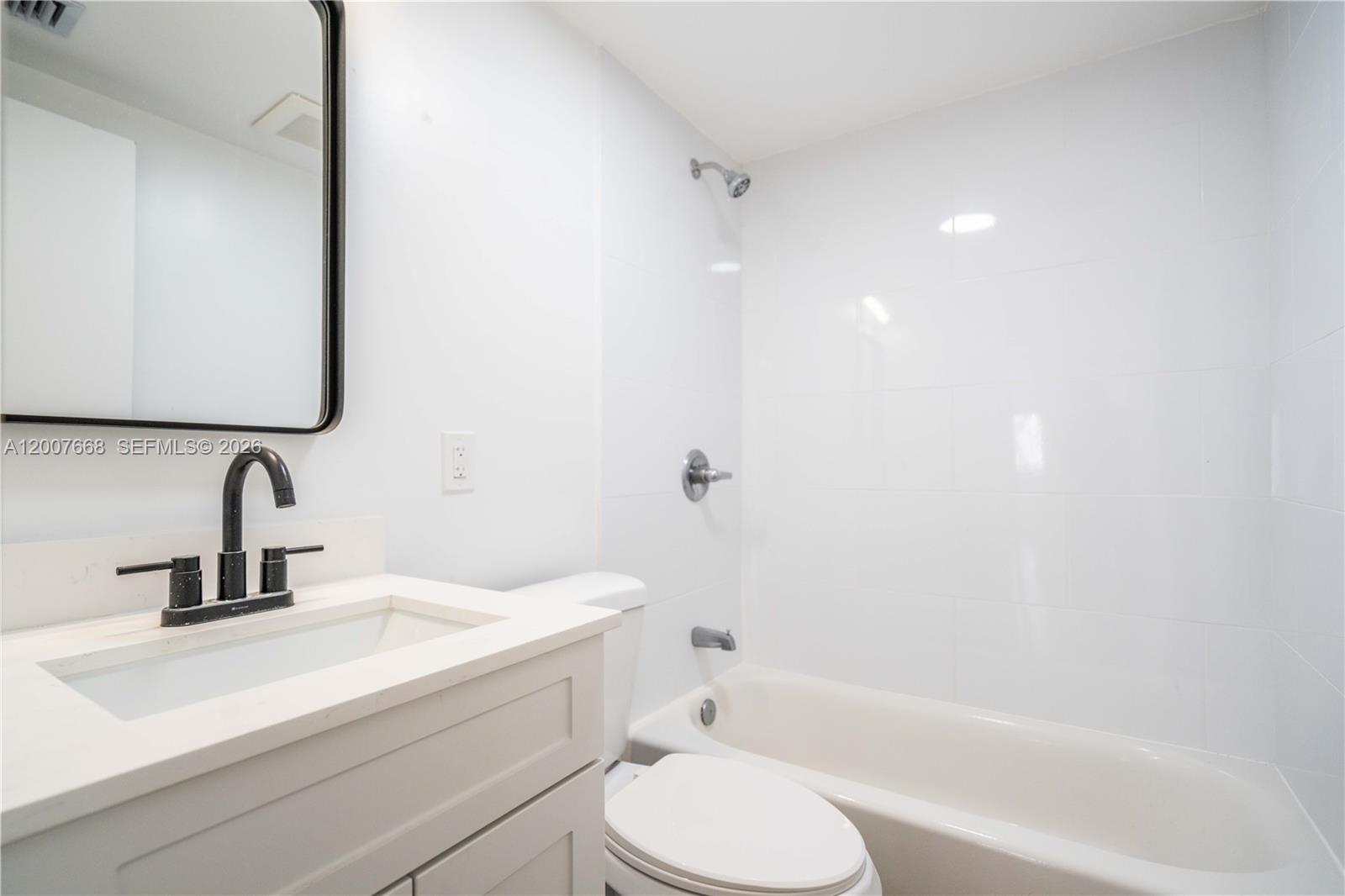 725 81st St #2, Miami Beach FL 33141