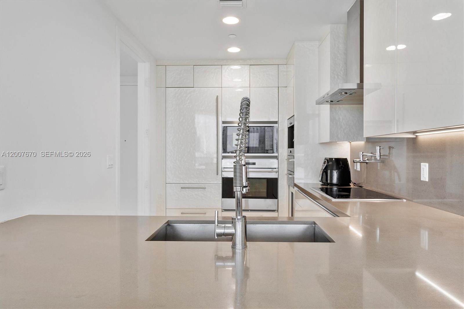 17475 Collins Ave #504, Sunny Isles Beach FL 33160