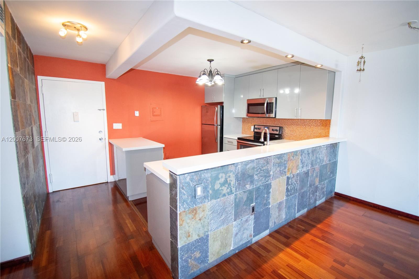 110 S Shore Dr #5B, Miami Beach FL 33141