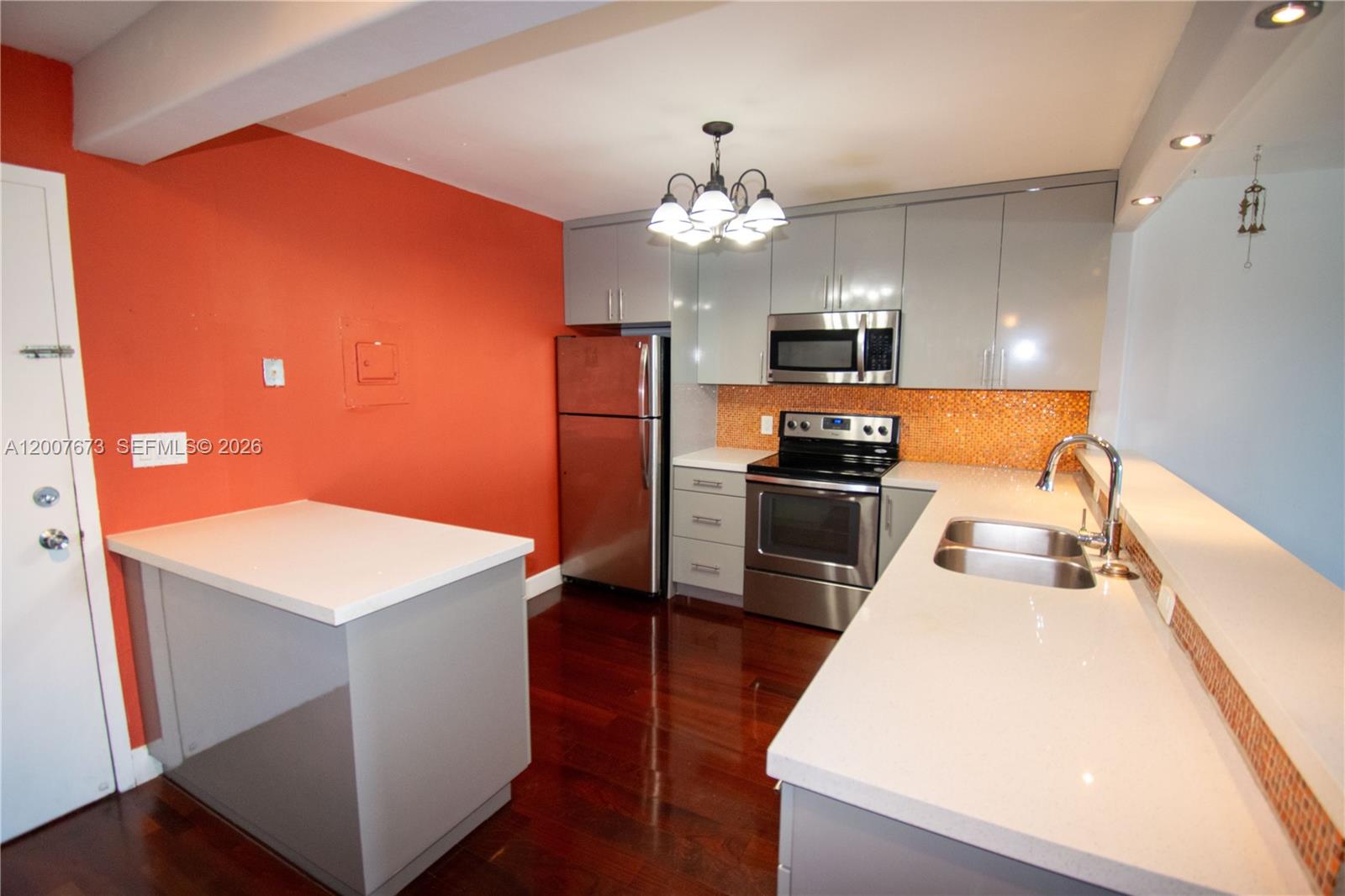 110 S Shore Dr #5B, Miami Beach FL 33141