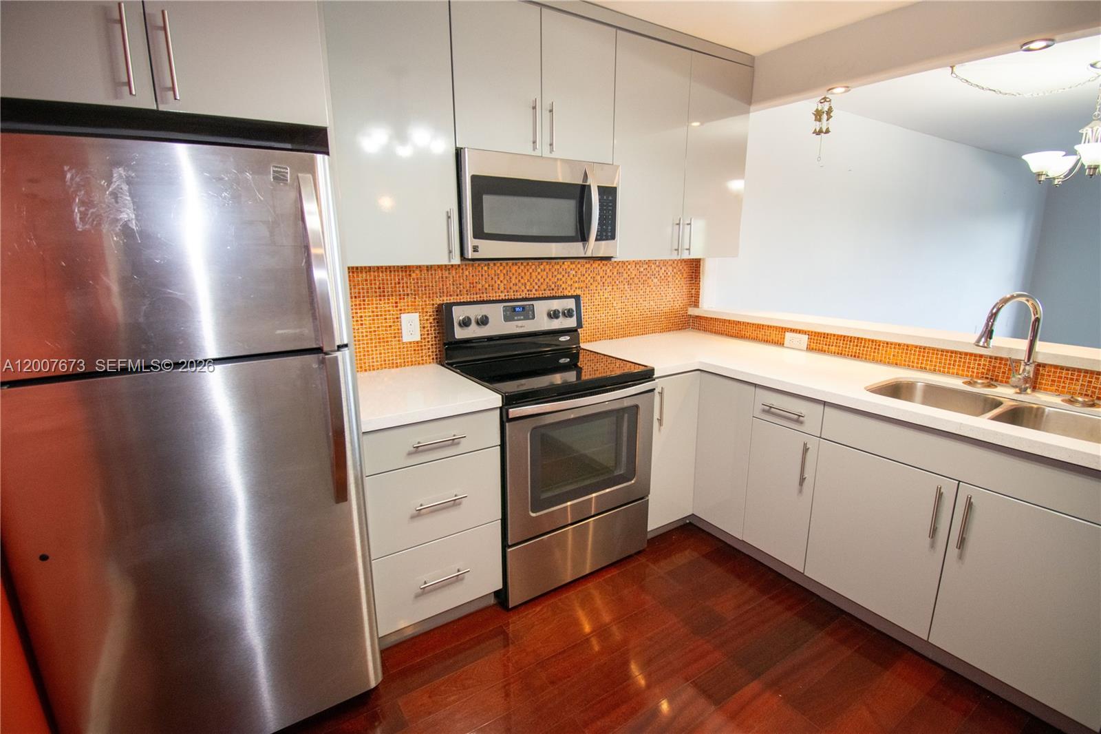 110 S Shore Dr #5B, Miami Beach FL 33141