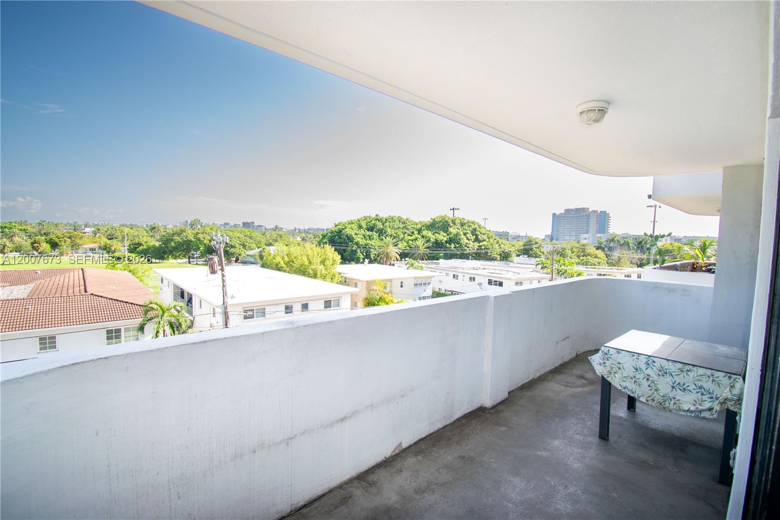 110 S Shore Dr #5B, Miami Beach FL 33141