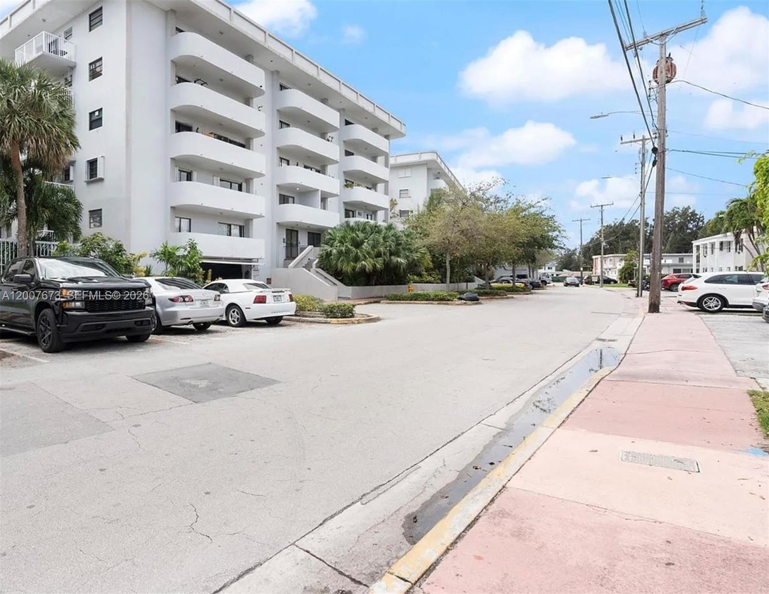 110 S Shore Dr #5B, Miami Beach FL 33141