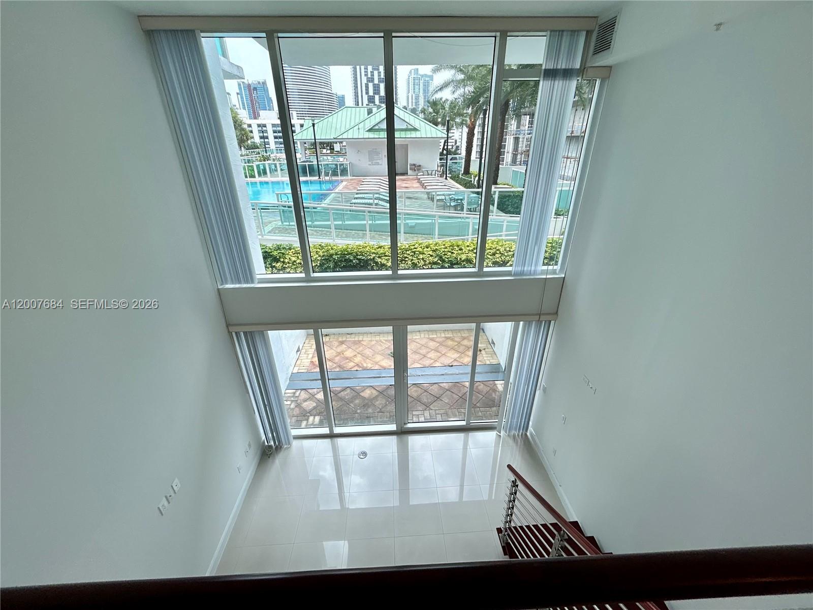 41 SE 5th St #703, Miami FL 33131