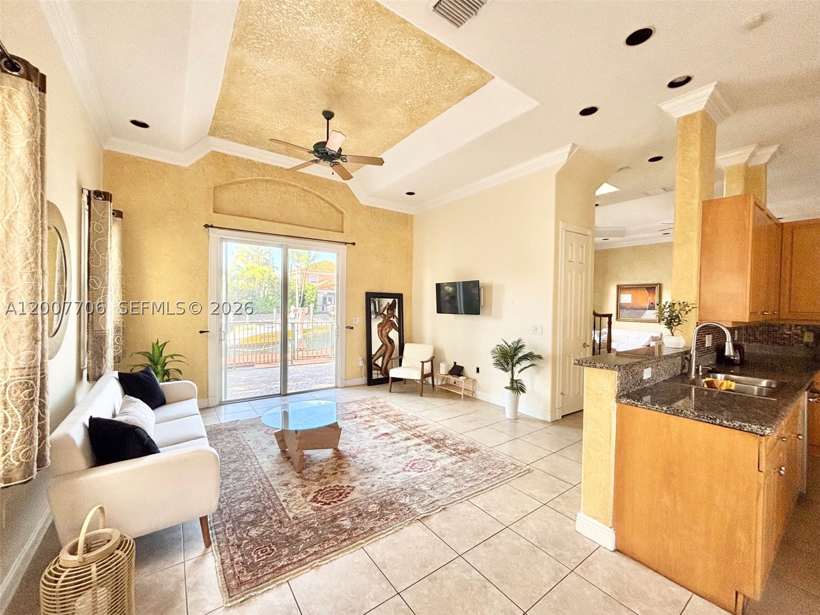 1141 Waterside Ln, Hollywood FL 33019