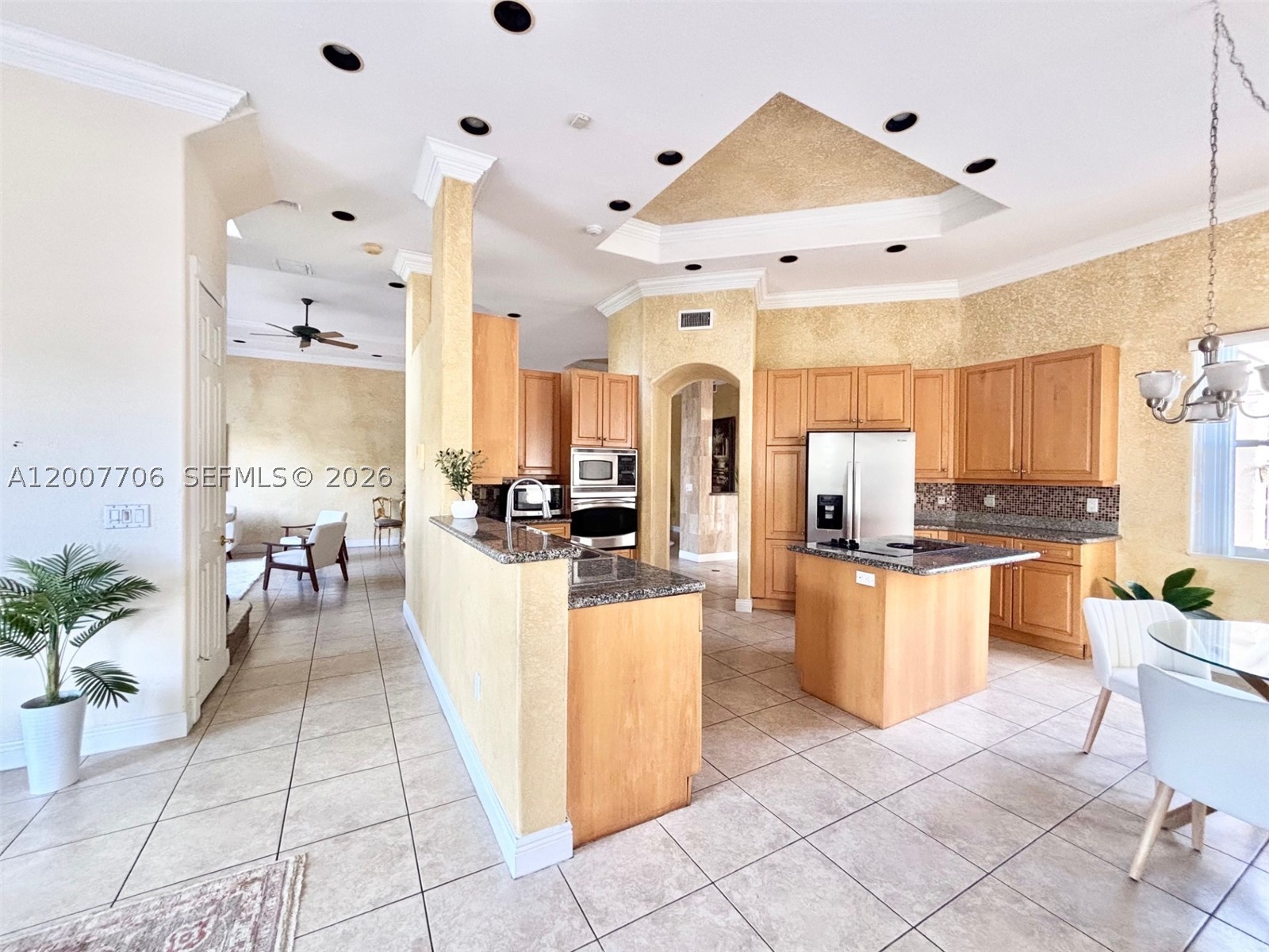 1141 Waterside Ln, Hollywood FL 33019