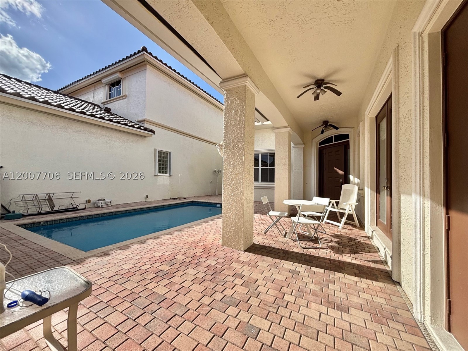 1141 Waterside Ln, Hollywood FL 33019